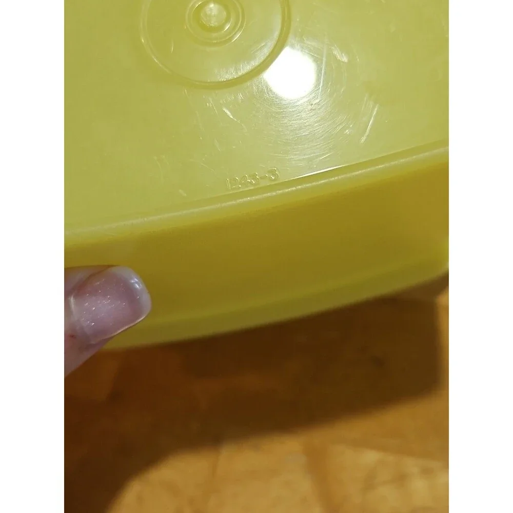 Vintage Tupperware Yellow Shelf Saver Container #1243-10 W/ #1244-13 Lid EUC